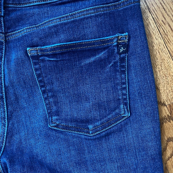 High rise distressed hem jeans - Picture 5 of 10